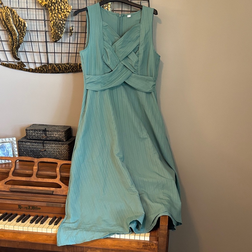 Sleeveless Teal A-Line Dress with Cross-Front Detail